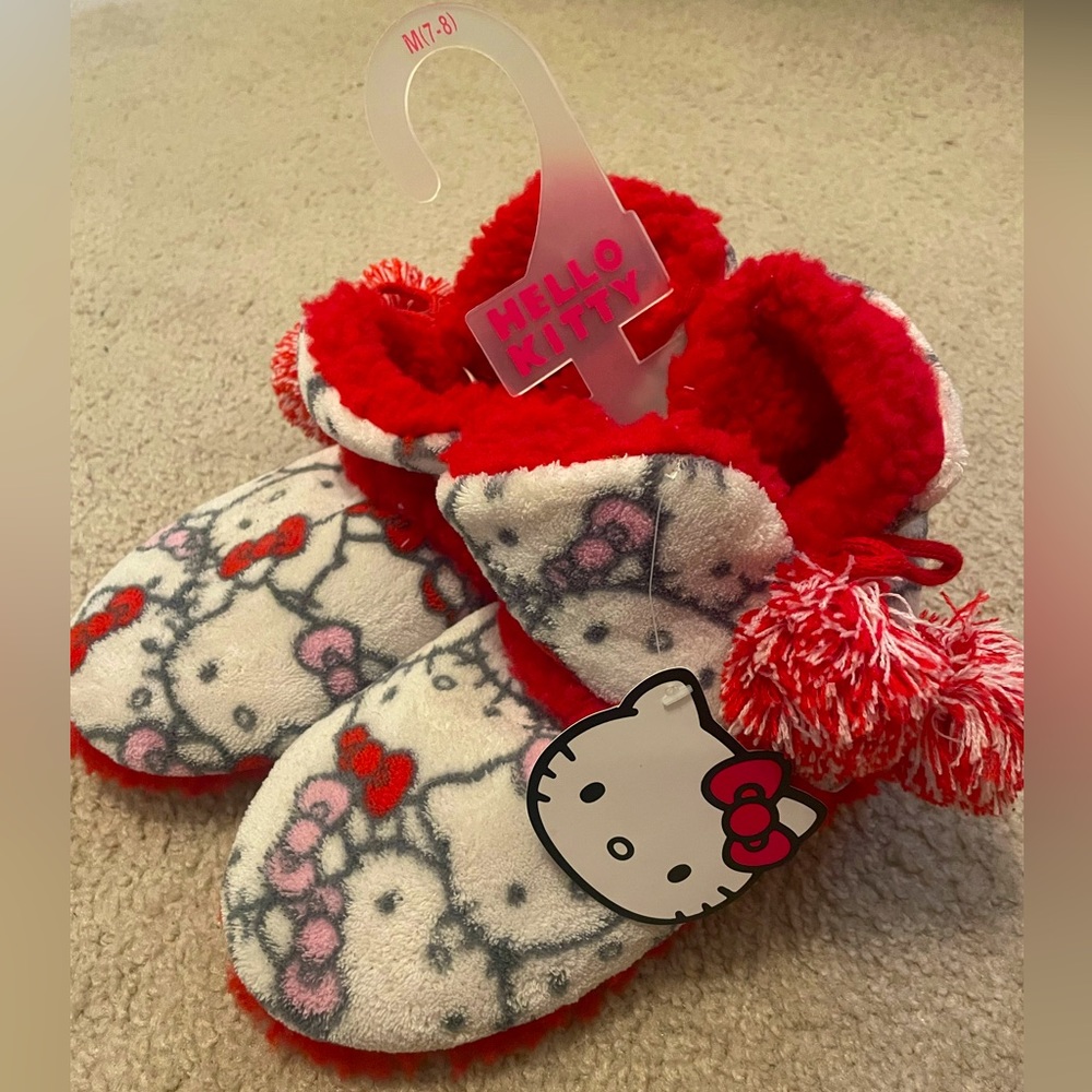 Hello Kitty Women’s Boot Slippers NWT